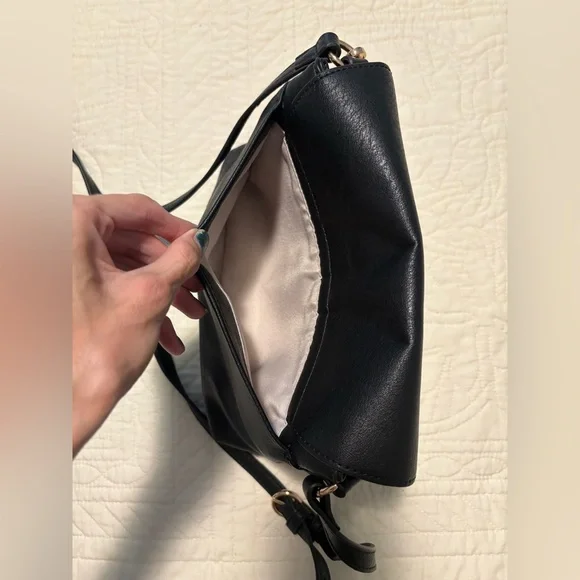 NWOT LC Lauren Conrad Blair Leather Crossbody Bag - Black - Picture 13 of 13